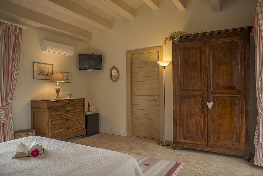 Maison d'hôtes L'Antigo Granaro à Agugliano Extérieur photo