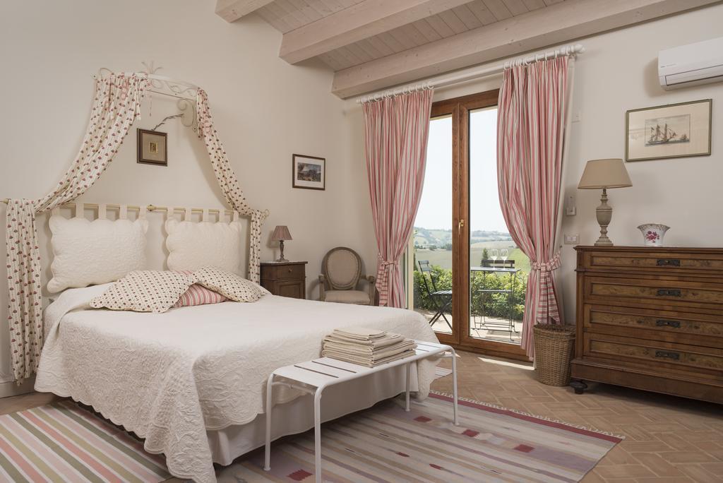 Maison d'hôtes L'Antigo Granaro à Agugliano Extérieur photo
